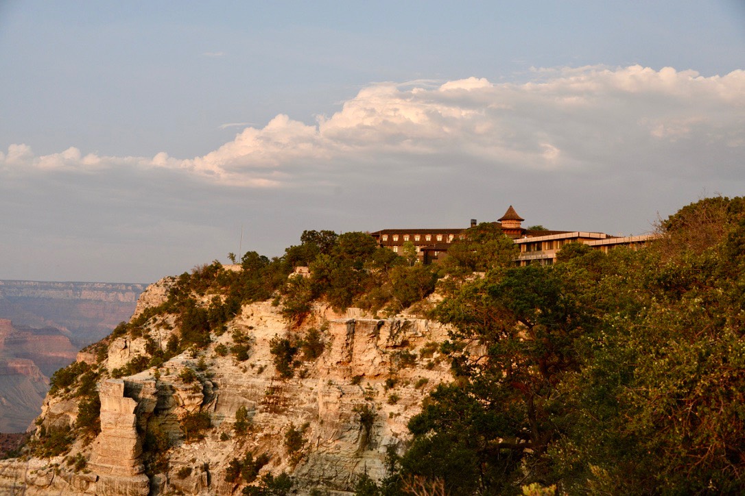 El Tovar Hotel - South Rim Grand Canyon